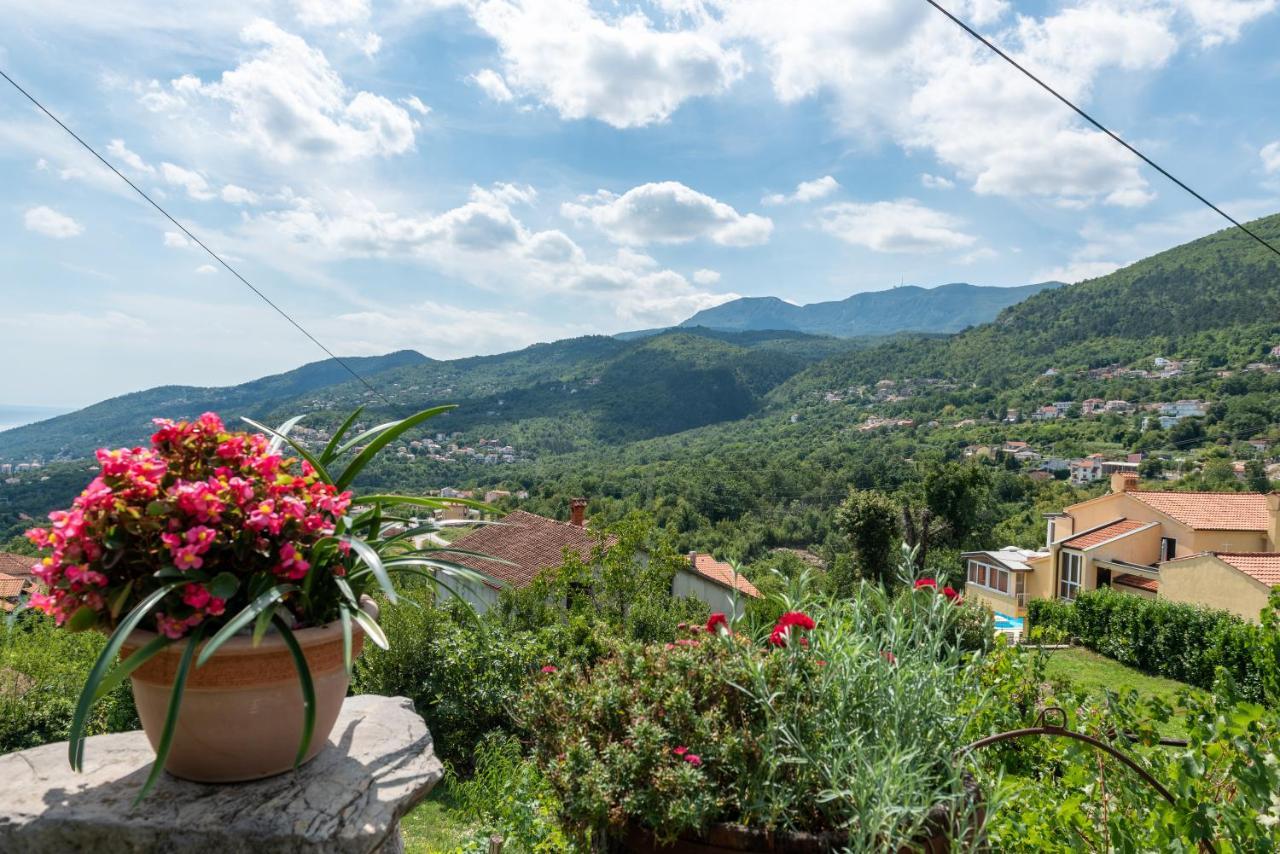 Sea View Apartment With Garden Near Opatija Veprinac Exterior photo