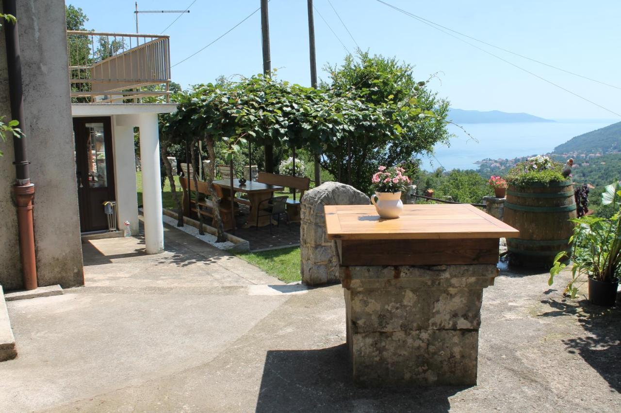 Sea View Apartment With Garden Near Opatija Veprinac Exterior photo